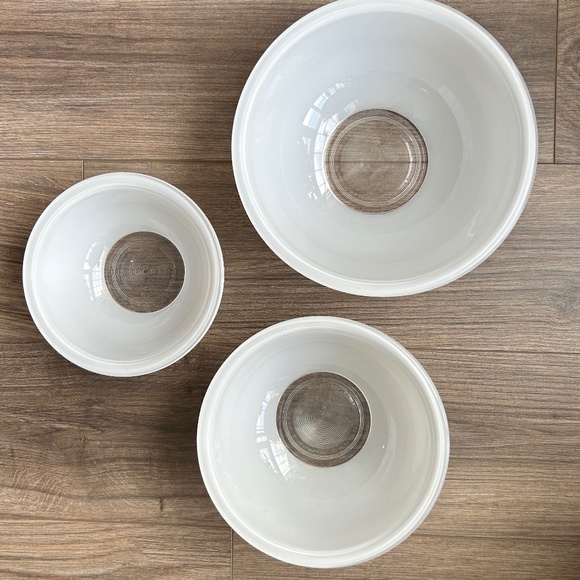 Pyrex Vintage White Glass Nesting Bowls x 3 - Picture 2 of 5